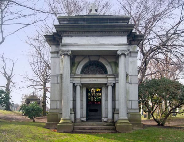 Renaissance Architecture in Mausoleum Design - Mausoleums.com