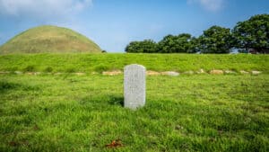 Korean burial mounds